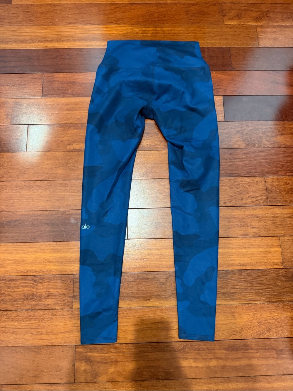 Alo Yoga Blue Camo Leggings Sz. M